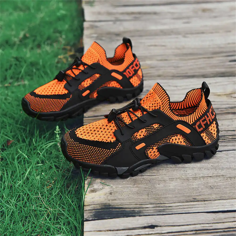 Maat 43 Maat 40 Herenschoenen  - Travel Accessories For Train recensie en prijs