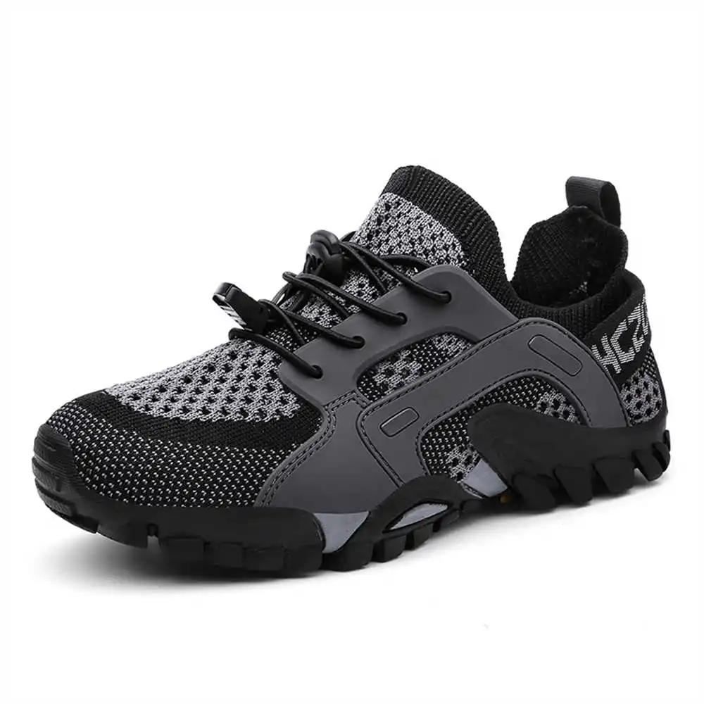 Maat 43 Maat 40 Herenschoenen  - Travel Accessories For Train recensie en prijs